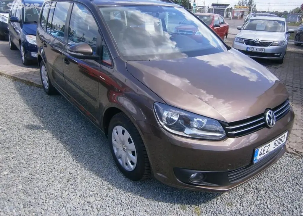 Volkswagen Touran 1.6TDi CZ,1.maj,serviska,2x ko